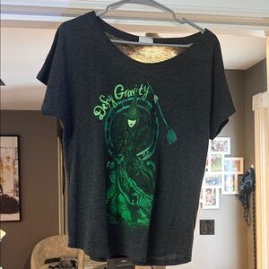 Defy Gravity Women's Charcoal and Green Witch Tee